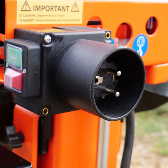 Pack fendeur de bûches électrique vertical 8T 3000W + croix + coin large de fendage ST PIERRE DU CHAMP