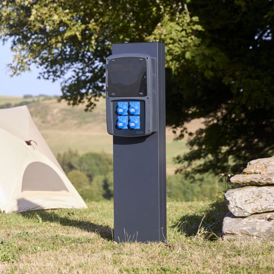 Borne de camping 4 prises CEE 10A avec protection par disjoncteur différentiel OHMTEC