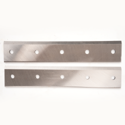 Jeu de 2 fers pour broyeur de végétaux thermique ST PIERRE DU CHAMP Réf 500339