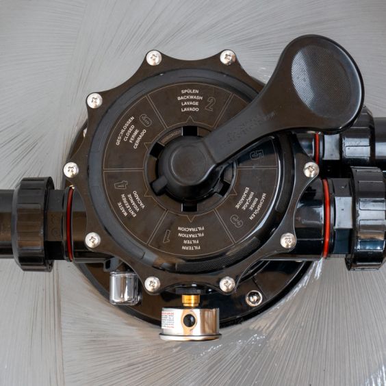 Filtre à sable renforcé de fibre de verre Ø800mm 25m³/h vanne 2" Top 6 voies STEINER